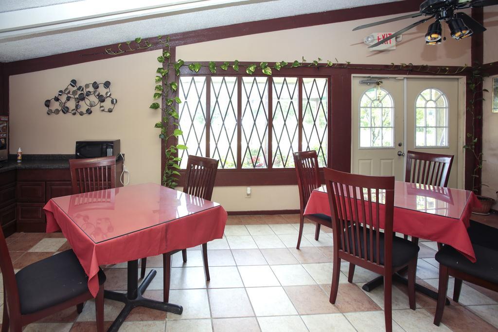 Knights Inn - Battle Creek Exterior photo